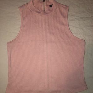 Cropped pink top